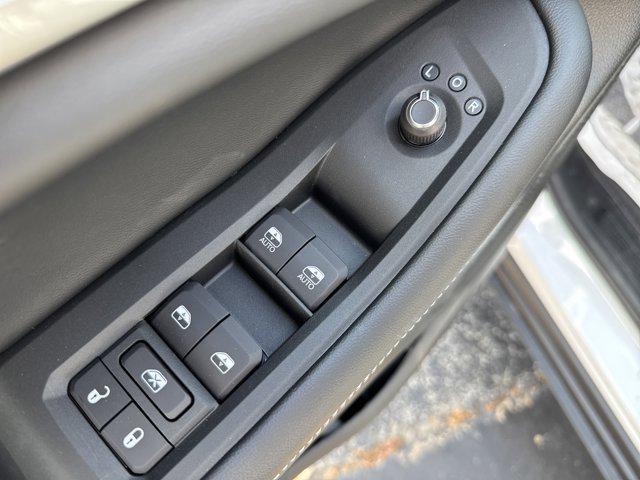 new 2025 Jeep Grand Cherokee L car, priced at $45,375