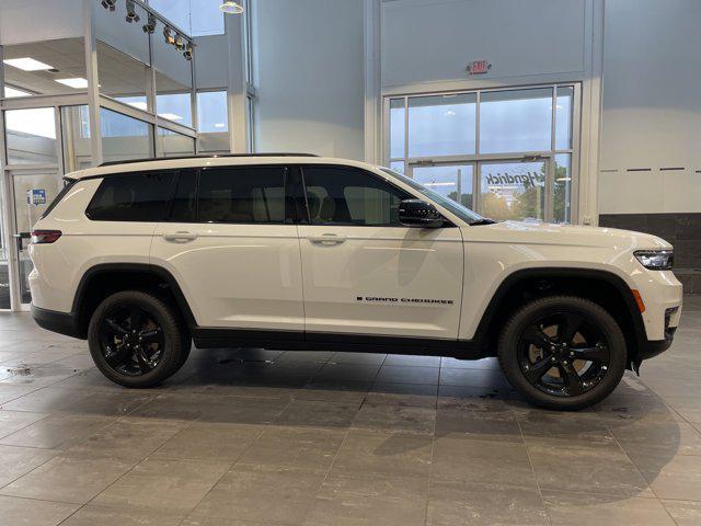 new 2025 Jeep Grand Cherokee L car, priced at $51,415