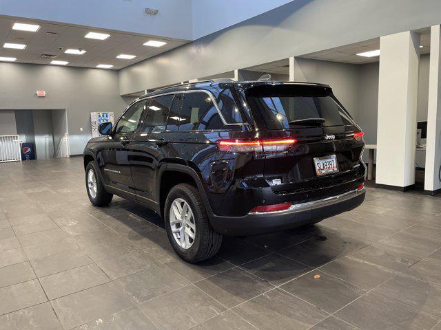 new 2025 Jeep Grand Cherokee car, priced at $36,420