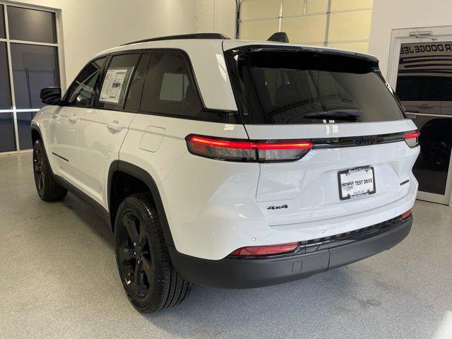 new 2024 Jeep Grand Cherokee car, priced at $48,999