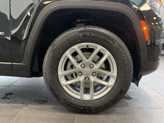 new 2025 Jeep Grand Cherokee car, priced at $38,603
