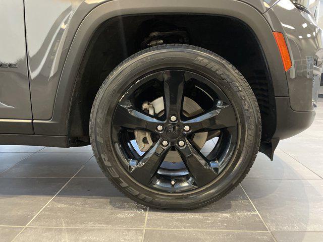 used 2024 Jeep Grand Cherokee car, priced at $31,283