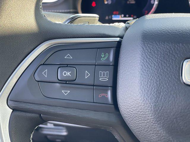 used 2025 Jeep Grand Cherokee car, priced at $32,993