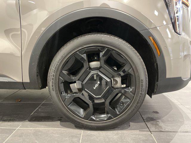 used 2024 Kia Sorento car, priced at $35,285