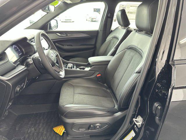 new 2024 Jeep Grand Cherokee L car, priced at $47,600
