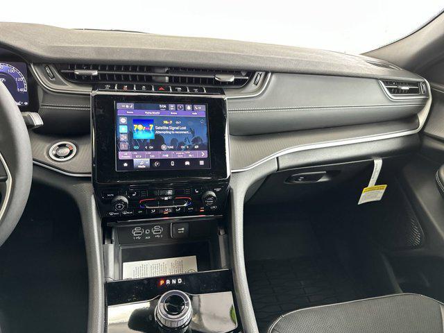 new 2024 Jeep Grand Cherokee L car, priced at $47,600