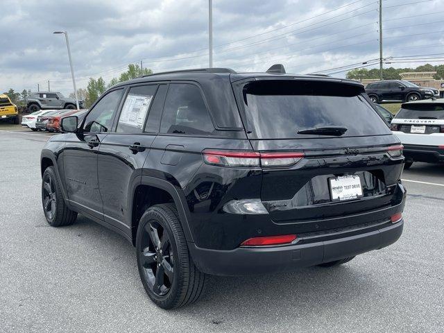 new 2024 Jeep Grand Cherokee car, priced at $44,925