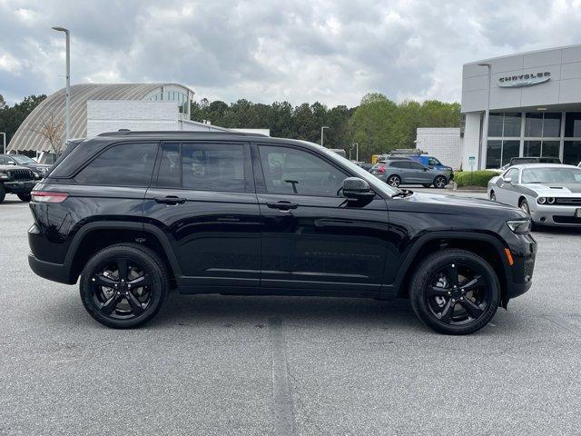 new 2024 Jeep Grand Cherokee car, priced at $44,925