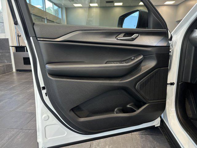 new 2025 Jeep Grand Cherokee L car, priced at $37,945