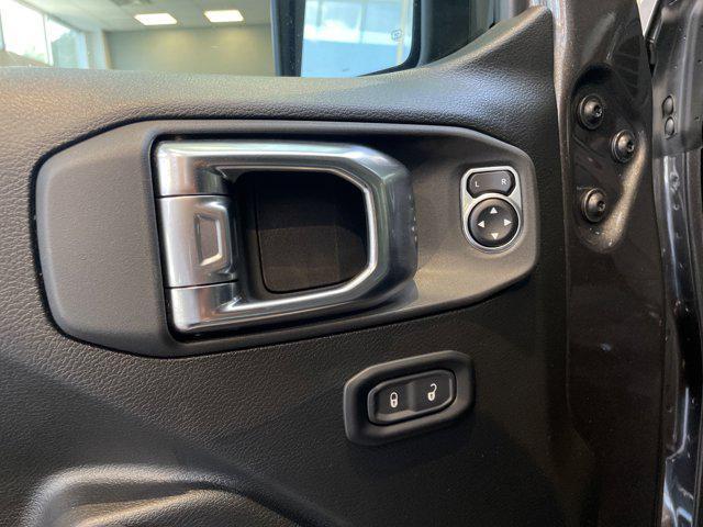 new 2025 Jeep Wrangler car, priced at $40,405