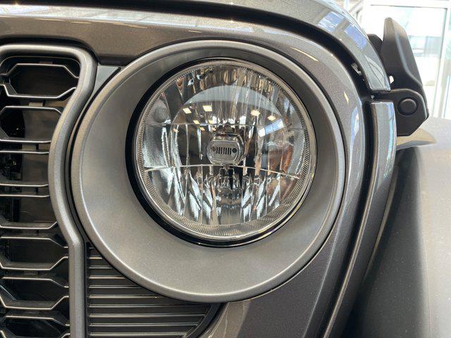 new 2025 Jeep Wrangler car, priced at $40,405