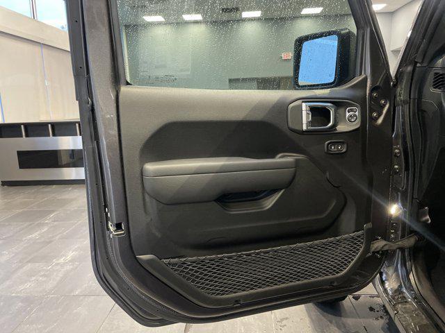 new 2026 Jeep Gladiator car, priced at $48,060