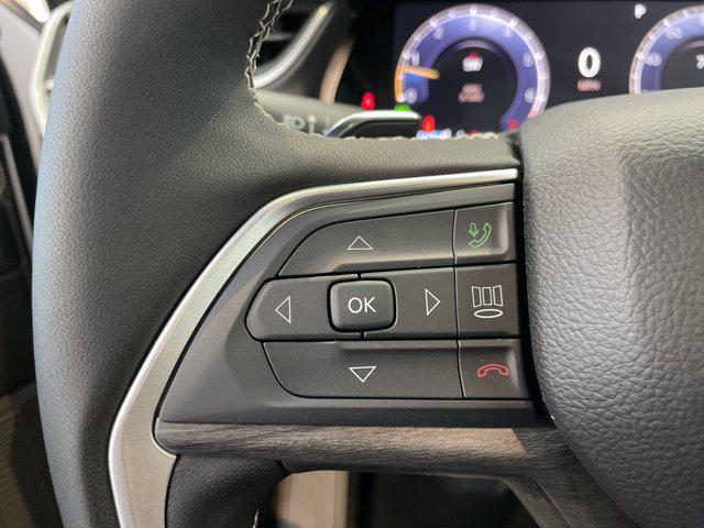 new 2025 Jeep Grand Cherokee car, priced at $47,815