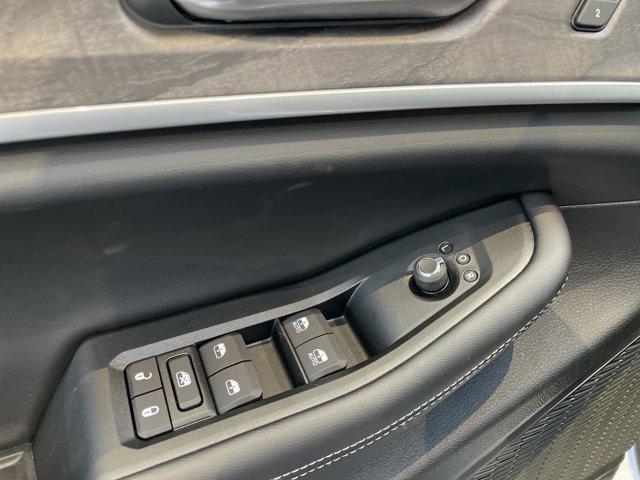 new 2025 Jeep Grand Cherokee car, priced at $47,815