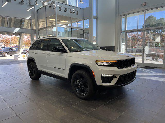 new 2025 Jeep Grand Cherokee car, priced at $47,815