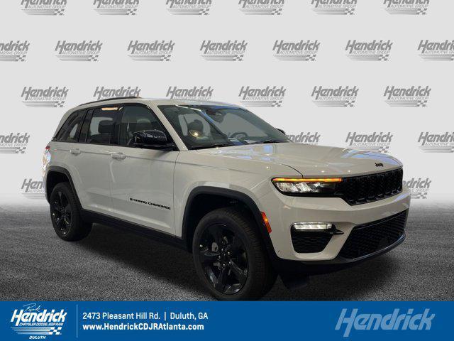 new 2025 Jeep Grand Cherokee car, priced at $47,815