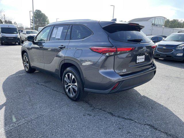 used 2021 Toyota Highlander car, priced at $34,997