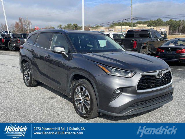 used 2021 Toyota Highlander car, priced at $34,997