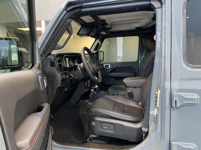 new 2025 Jeep Gladiator car, priced at $51,975