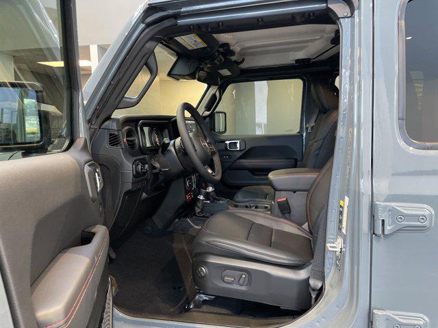 new 2025 Jeep Gladiator car, priced at $49,600