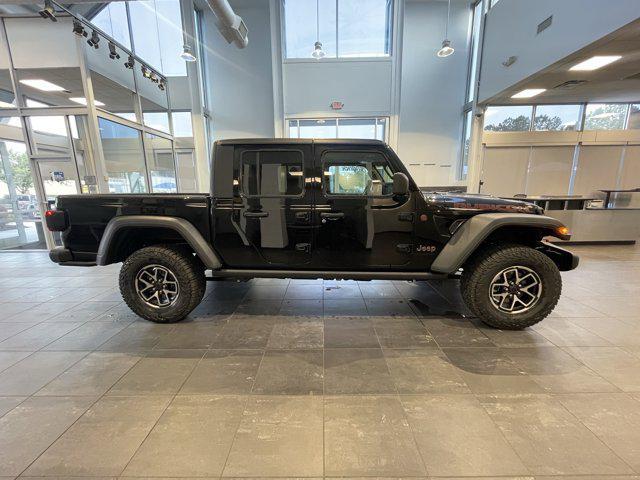 new 2025 Jeep Gladiator car, priced at $49,680