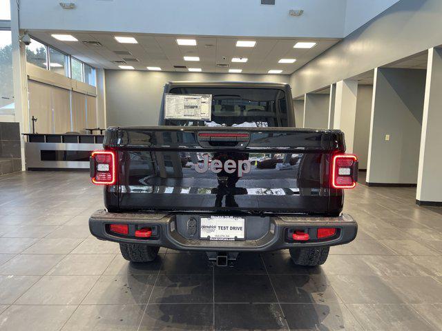 new 2025 Jeep Gladiator car, priced at $49,680