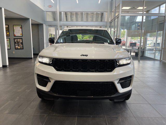 new 2025 Jeep Grand Cherokee car, priced at $38,080