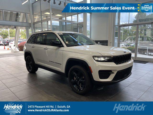 new 2025 Jeep Grand Cherokee car, priced at $40,580