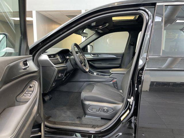 new 2025 Jeep Grand Cherokee L car, priced at $36,625