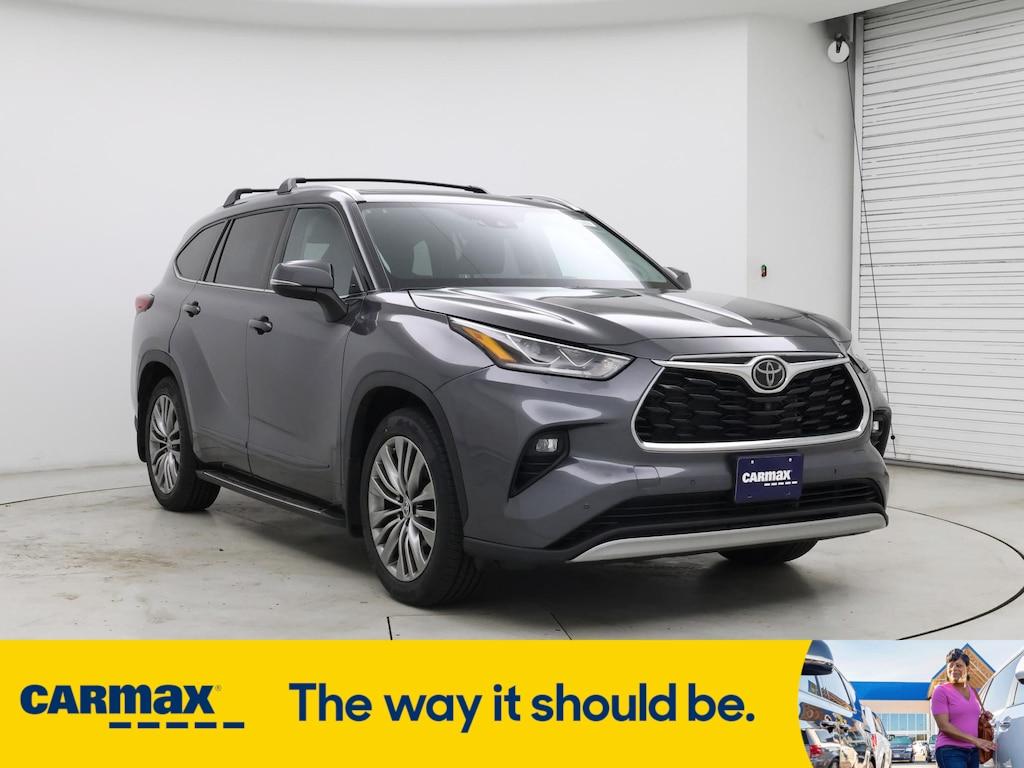 used 2021 Toyota Highlander car, priced at $40,998