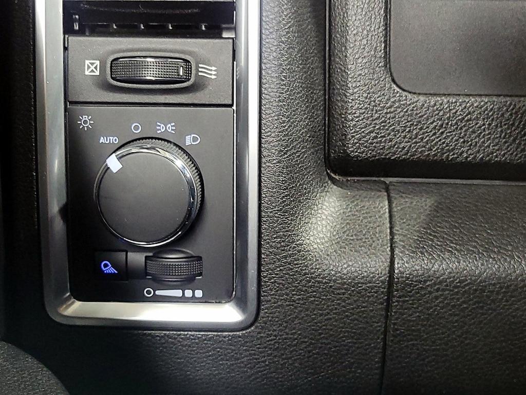 used 2021 Ram 1500 Classic car, priced at $31,998