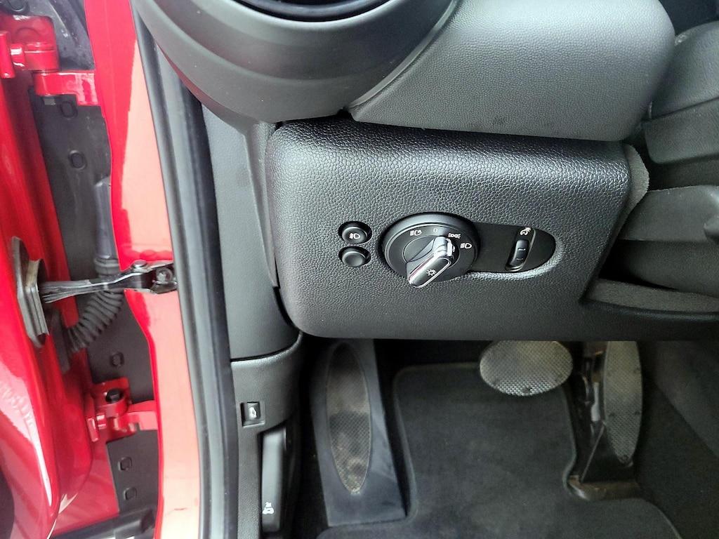 used 2021 MINI Hardtop car, priced at $24,998