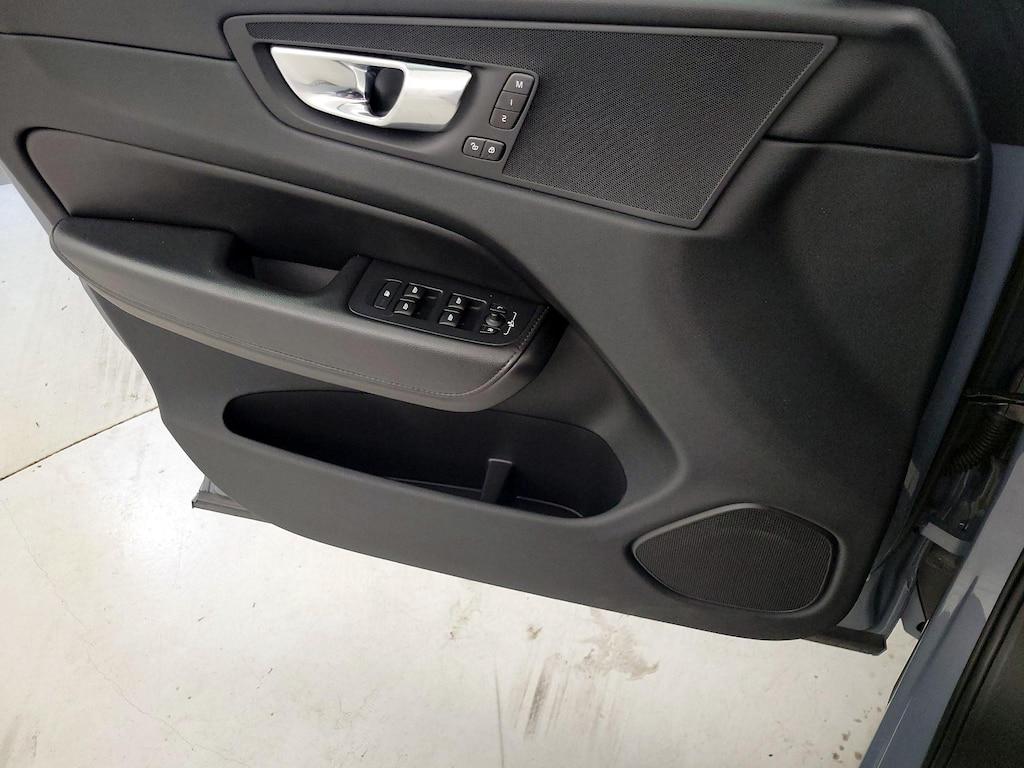 used 2023 Volvo XC60 car, priced at $29,998