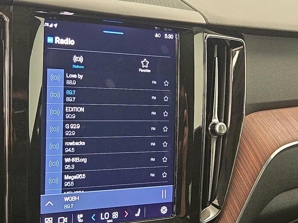 used 2023 Volvo XC60 car, priced at $36,998