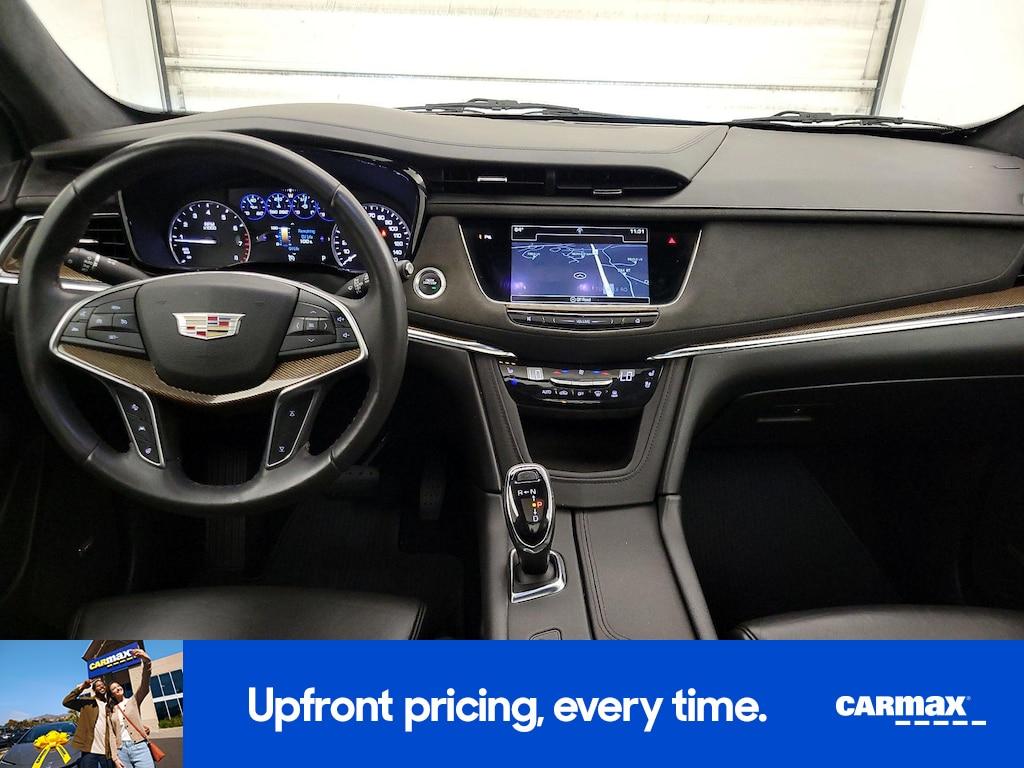 used 2017 Cadillac XT5 car, priced at $20,998