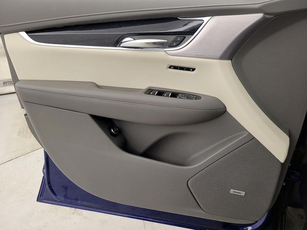 used 2023 Cadillac XT6 car, priced at $47,998