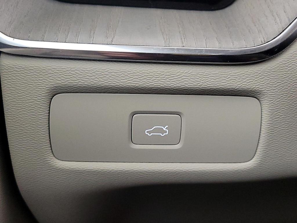 used 2023 Volvo XC60 car, priced at $33,998