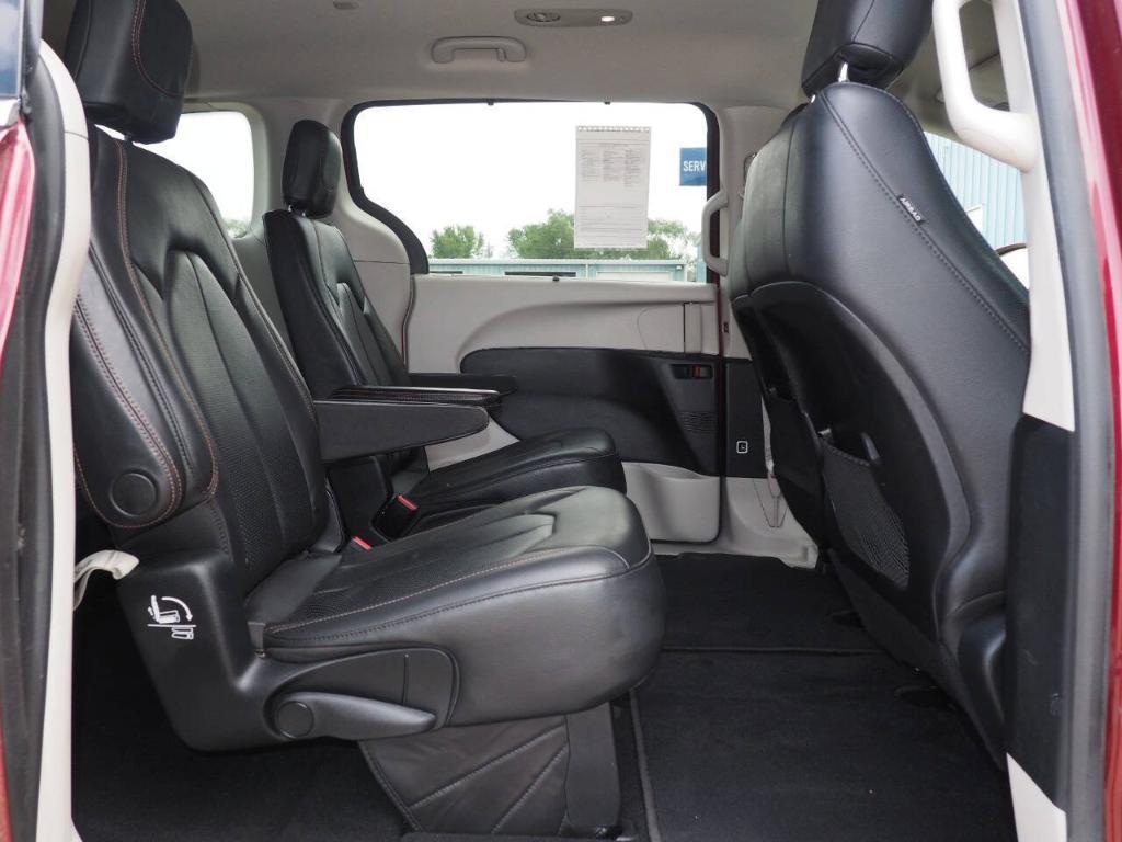 used 2020 Chrysler Pacifica car, priced at $24,885