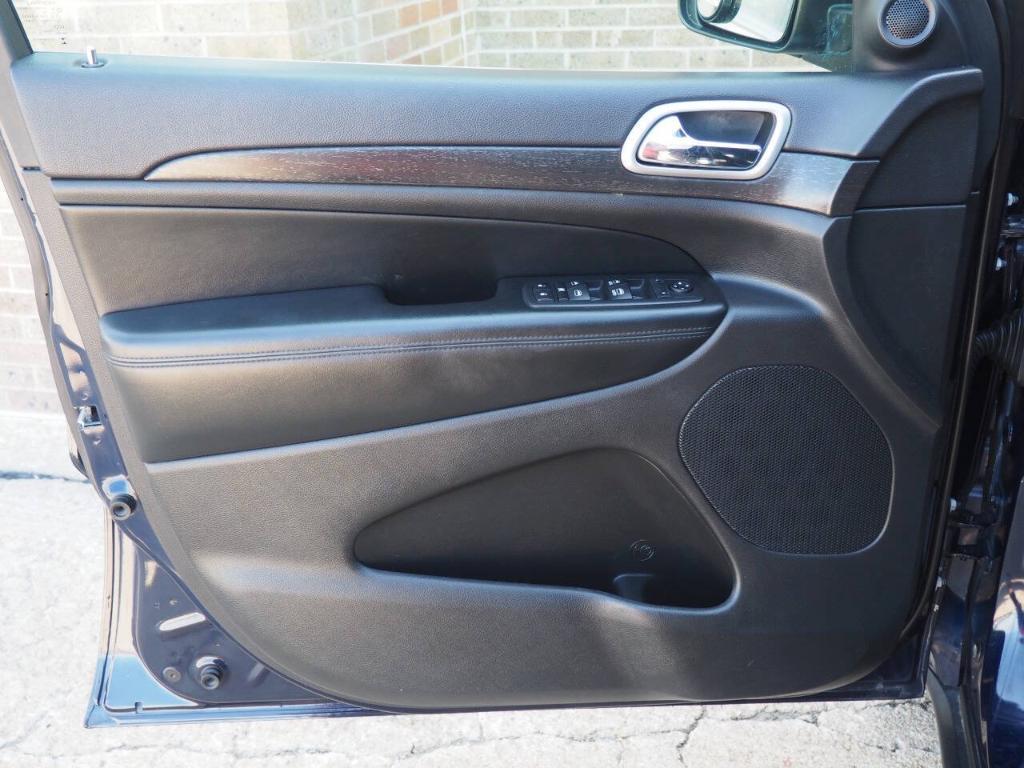 used 2018 Jeep Grand Cherokee car, priced at $13,400