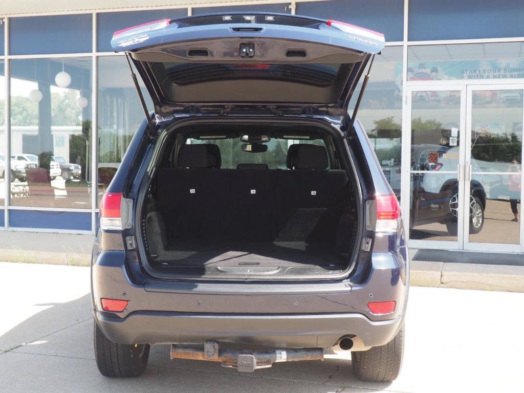used 2018 Jeep Grand Cherokee car, priced at $13,400