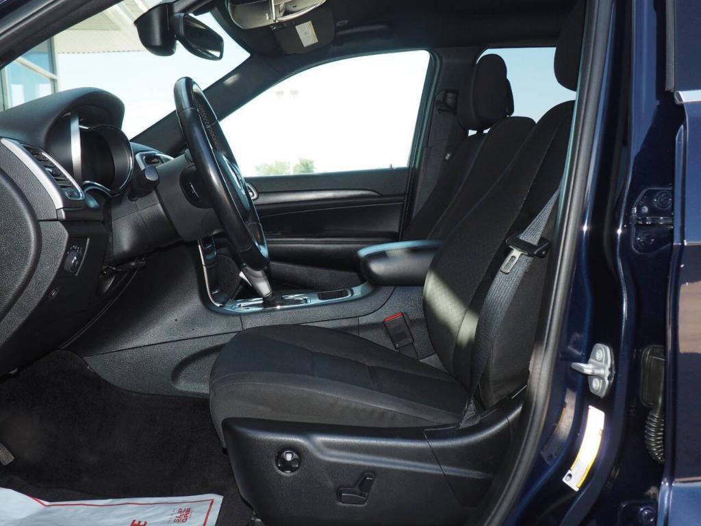 used 2018 Jeep Grand Cherokee car, priced at $13,400