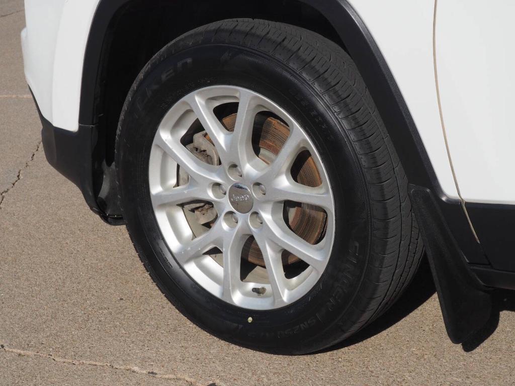 used 2017 Jeep Cherokee car, priced at $13,950