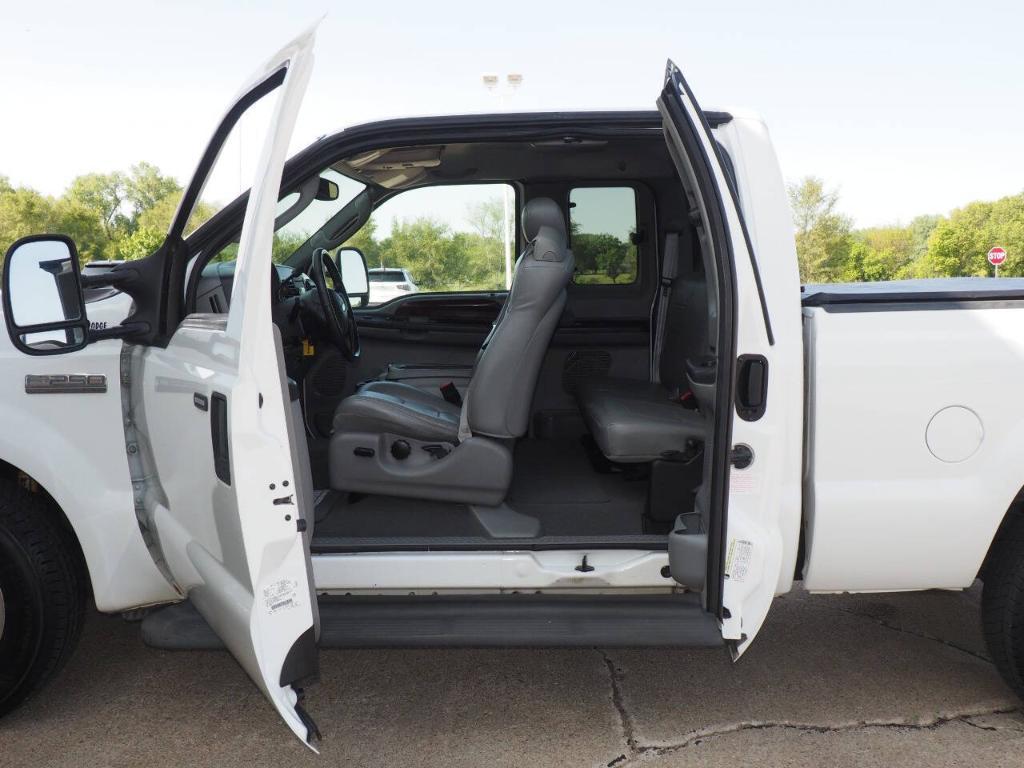 used 2005 Ford F-250 car, priced at $12,900