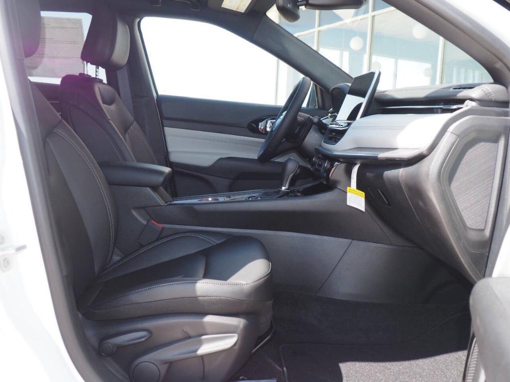 new 2025 Jeep Compass car, priced at $32,082