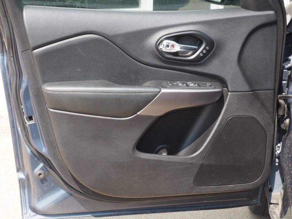 used 2022 Jeep Cherokee car, priced at $26,850