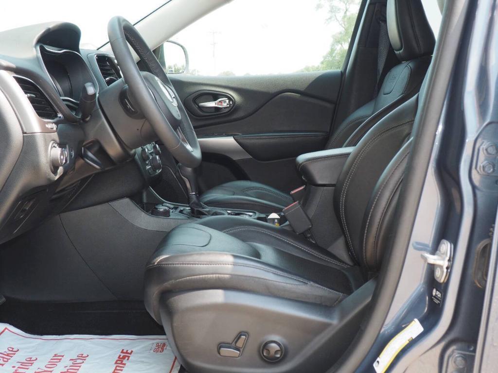 used 2022 Jeep Cherokee car, priced at $26,850