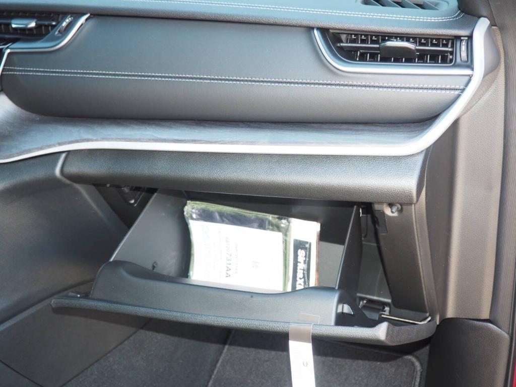 new 2025 Jeep Grand Cherokee L car, priced at $45,465