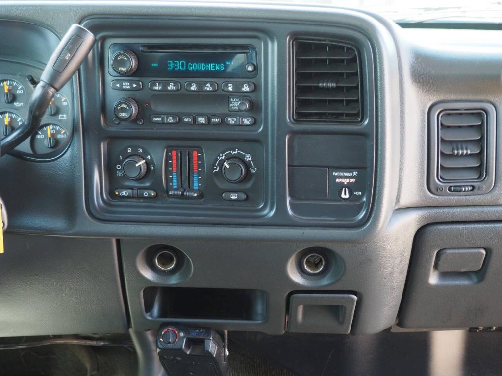 used 2004 Chevrolet Silverado 2500 car, priced at $11,900