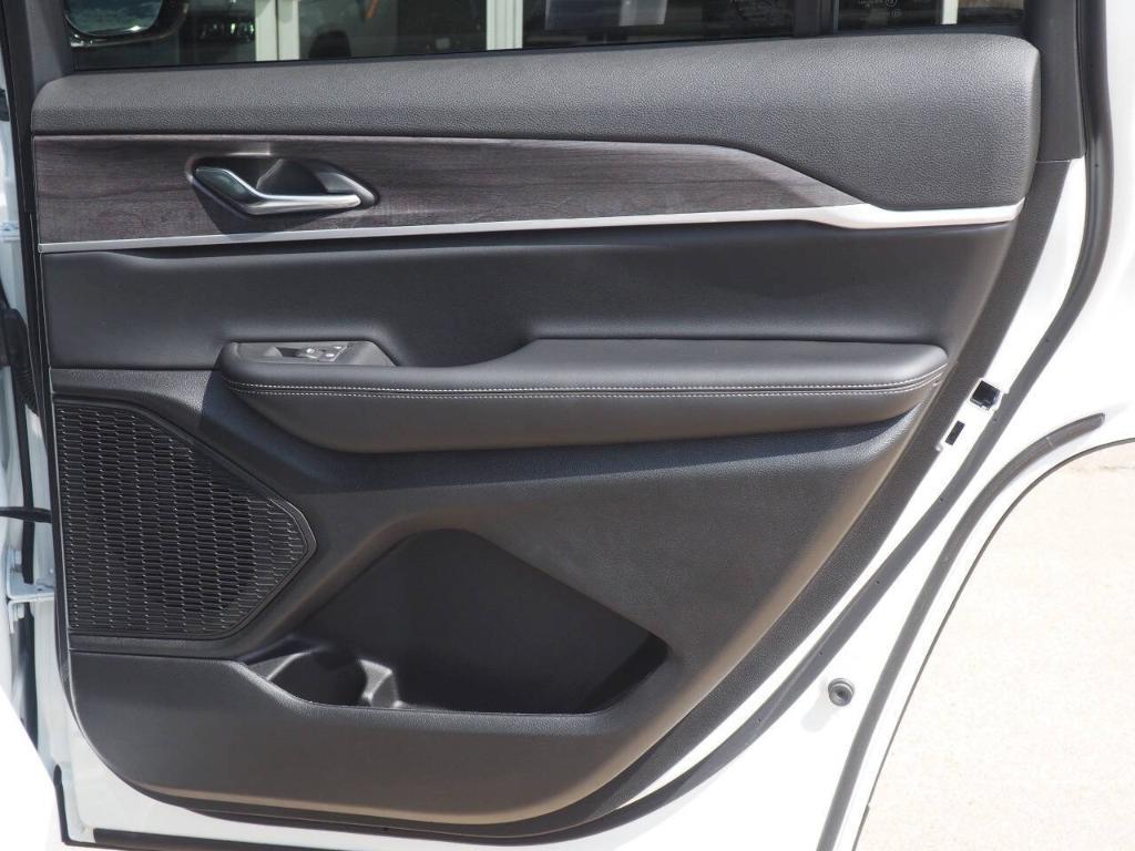 new 2025 Jeep Grand Cherokee L car, priced at $51,625