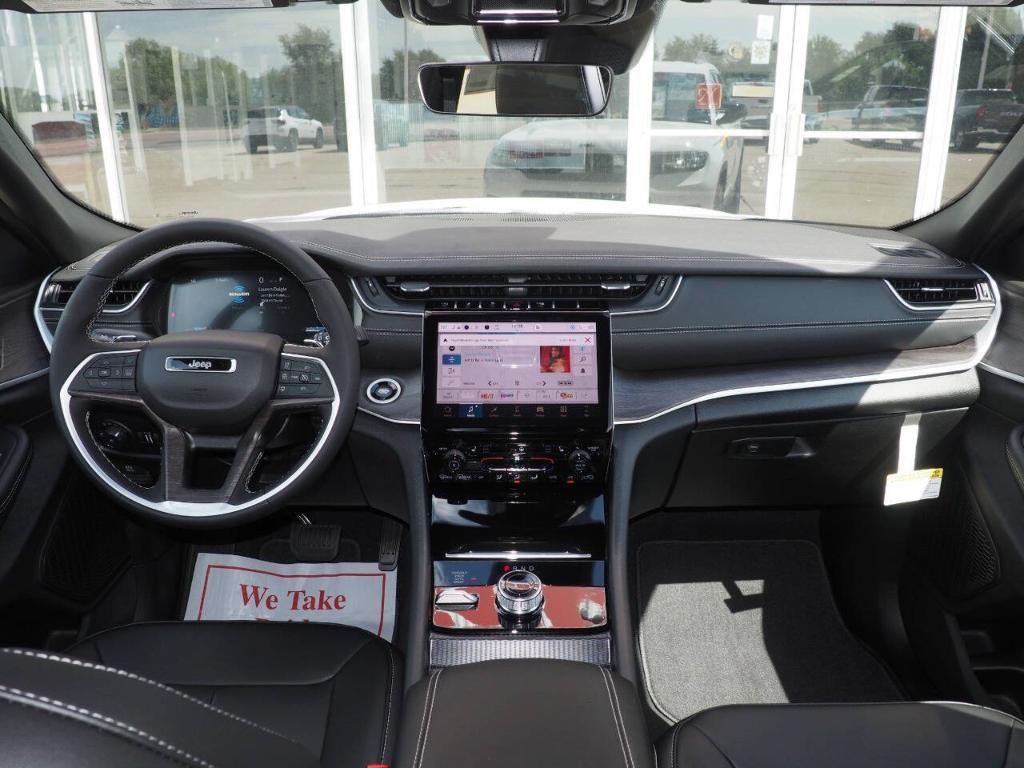 new 2025 Jeep Grand Cherokee L car, priced at $51,625